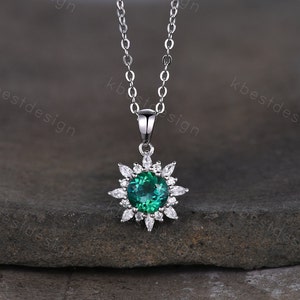 Round cut green emerald necklace solid 14k 18k white gold vintage unique Personalized pendant women moissanite anniversary bridal gift