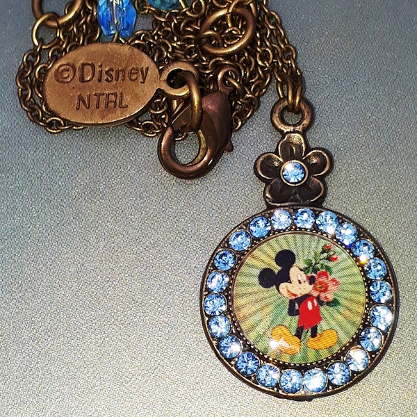 Michal Negrin Disneyana Disney Mickey Mouse camée collier pendentif rond Aqua cristaux Swarovski breloque Walt Disney rétro bijoux faits main