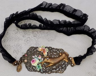 Michal Negrin Victorian Belt Crystal Hand Rose Fashion Accessory Romantic Vintage Antique Retro Elastic Cinch Sash '90s 1990s Y2K 2000's