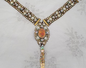 Michal Negrin kanten ketting kristallen bloemen Victoriaanse Swarovski-steentjes slabbetje vintage antieke kraag kralen handgemaakte sieraden jaren 90 jaar