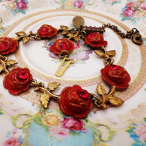 Michal Negrin Roses Bracelet Victorian shops Crystal Flowers Links Antique Edwardian Retro Vintage Boho Floral Rhinestones Jewelry Green Pink Red