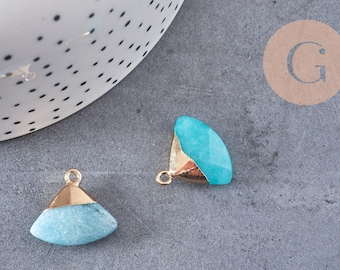 Triangle pendant of natural blue jade, gold-plated brass, faceted, 20mm, x1 (G1237)