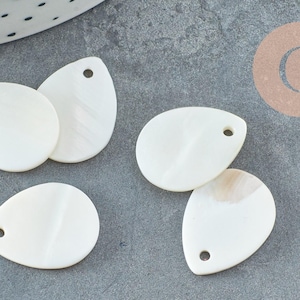 Natural white mother-of-pearl drop pendant, drop pearl, natural mother-of-pearl, white shell, 20mm, x10 G5134