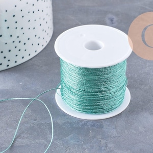 Metallic Gold Green Polyester Thread 0.4mm, x1 spool of 50 meters (G10064)