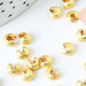 5mm Gold Brass Crimp Textured Bead Caps, x20 (G6860)