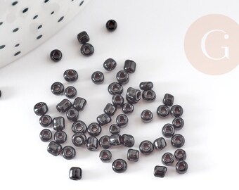 Small black seed beads, seed beads, black beads, beading, 2.5mm, x 10g (G1754)