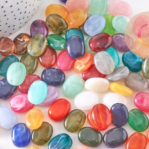 Flat oval acrylic bead, stone imitation, 19x15mm, x10 (G10489)