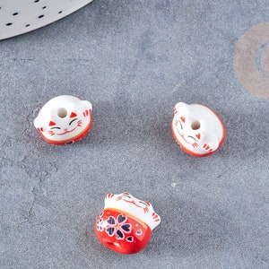 Red porcelain lucky cat bead 14mm, ceramic bead, animal, lucky cat bead, X5 G8681