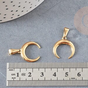 Pendentif acier doré croissant lune,breloque doré, acier chirurgical,acier doré, pendentif sans nickel, 19mm, x1 (G4840)