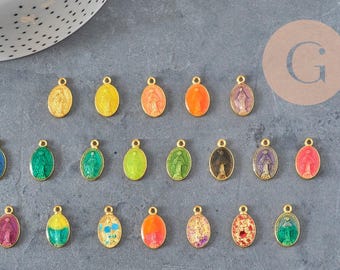 Oval Virgin Mary medal pendant, gold-plated zamac with enamel, 17.5mm x1 or x5 (G8839)