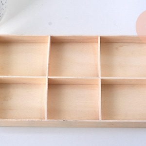 Rectangular solid wood bead storage box with 6 compartments, length 17cm, x1 (G5575)
