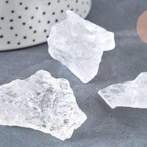 Raw, transparent natural rock crystal pieces, 30-50mm, semi-precious stone, for crystal healing, x1 G6846
