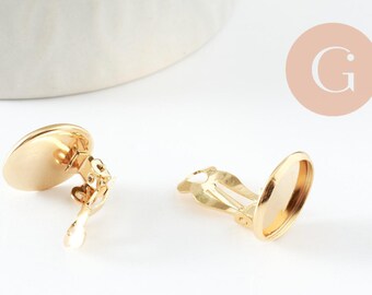Clip-on earring with 12mm round cabochon setting, 304 stainless steel, gold-plated, x2 (G9724)