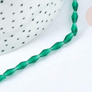 Cuentas de vidrio transparente facetadas de color verde medio con forma de diamante, de 8x4 mm, cuentas de vidrio verde, para la fabricación de joyas, alambre de 58 cm (G7345)