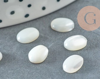Ovaler weißer Perlmutt-Cabochon 8x6mm, DIY-Schmuckkreation aus Stein und Perlmutt, X1 G9045