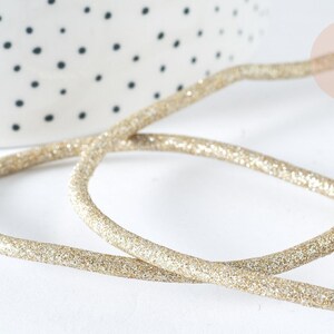 Beige faux leather cord with gold glitter, 3mm, x1 meter (G7464)