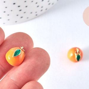 Colgante de fruta naranja esmaltada en oro de 18 quilates, creación de joyas con colgante de fruta, colgante de oro, 13 mm, x1 G6827