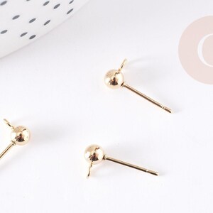 10 ball-shaped stud earrings in 304 stainless steel with 14k gold plating, 4mm (G0056)