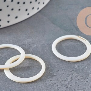 Perle anneau nacre blanche naturelle, perle cercle, coquillage blanc, 25mm, x5 (G2974)