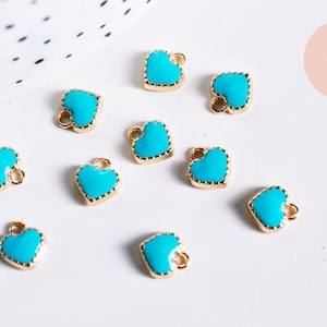 Colgante corazón de zamac dorado con esmalte turquesa 8mm, creación de joyas colgantes de oro, colgante corazón, x10 G7105