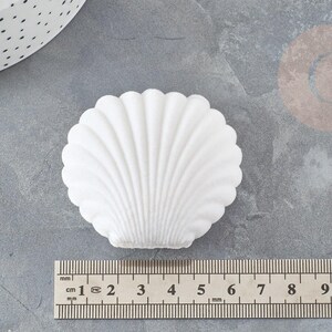 Ecrin bijou coquillage Velours blanc 3.8cm, x1 (G3339)