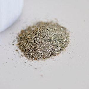 Natural Pyrite sand chips 2-3mm, x20gr (G0231)