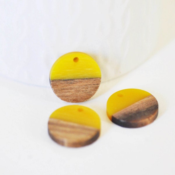 yellow resin wood disc bead, natural wood, wood beads, geometric bead, round bead, round wood bead, 18mm, X5 G1804