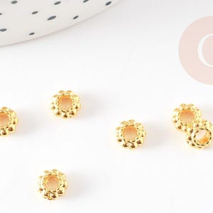 6mm gold-plated zamac flower spacer beads, x50 (G5791)
