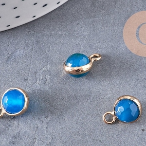 Colgante facetado en forma de lágrima de jade azul y dorado, joyería de piedras preciosas, colgante de piedras preciosas, jade azul natural, colgante de jade, 13-16 mm, x 2, G2739