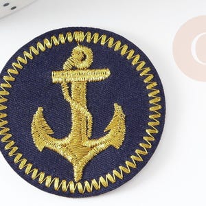 Ecusson rond brodé ancre marine dorée 45mm à repasser, x1 (G5072)