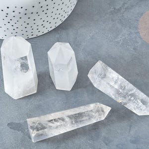 Natural rock crystal point 34-100mm, natural quartz, semi-precious stone, lithotherapy session, x1, G7942