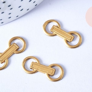 Art Deco raw brass connector pendant 23mm, x2 (G6517)