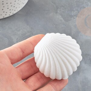 Ecrin bijou coquillage Velours blanc 3.8cm, x1 (G3339)