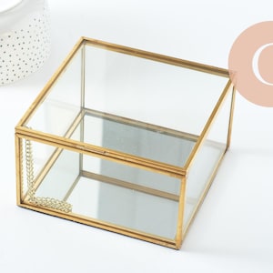 Quadratische Schmuckschatulle aus Glas mit goldfarbenem Metallrahmen, 13,1 cm Rechteck, x1 (G9766)