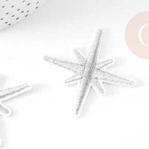 Embroidered iron-on patch, snowflake design, for clothing customization, iron-on patch, embroidered patch, 50mm, x2 G2849