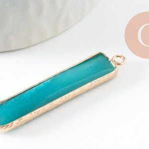 Pingente retangular de amazonita natural em latão banhado a ouro, 46,5 mm, x1 (G0299)