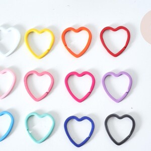 Support Cœur porte-clés fer multicolore 31mm, x1 (G7836)