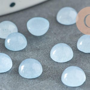 Round cabochon, natural sky blue jade, 6mm, x1 (G1606)