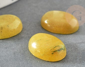 Naturlig olivgrön jade cabochon 13x18mm, x1 G5045