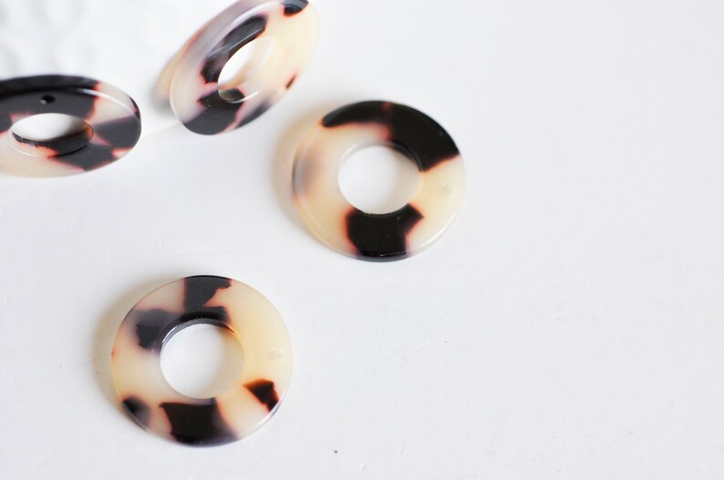 lot of 2 creative supplies acetate bead 2.3cm plastic pendant jewelry making connector half-round acetate pendant