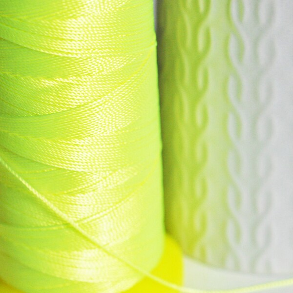 Fluorescent yellow thread, embroidery thread, sewing thread, scrapbooking, yellow thread, yellow nylon thread, 0.8mm, 10 meters, G2882