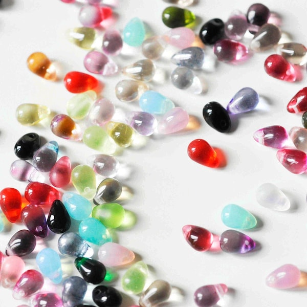 Perles cristal goutte MULTICOLORE, cristal tchèque, perles goutte, perle création bijoux,6.5x4.5mm,lot de 50, G4187