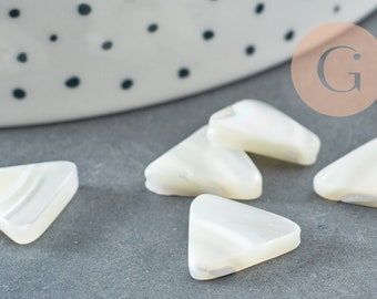 Perle triangle nacre blanche naturelle doré,pendentif triangle nacre,coquillage blanc, bijou nacre 12mm, X10 G2186