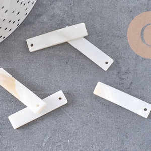 30mm natural white mother-of-pearl rectangular pendant, white shell rectangular bead, x5 G1080