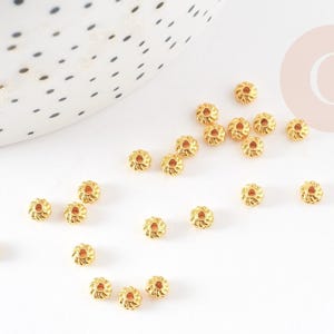 Gold-plated brass washers, gold-plated beads, spacer beads, 4mm pearl, x 10g (G5598)