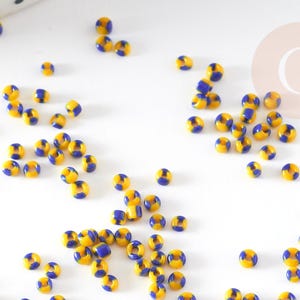 Rocaille piccole rigate gialle e blu, rocaille multicolori, perline multicolori, perline africane, 1.5x2mm, x 10gr (G2929)