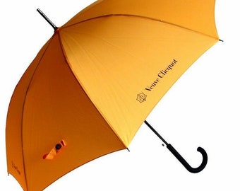1 X Veuve Clicquot Champagne  Umbrella  Parapluie  Automatic Fabulous Condition With Sleeve X 1