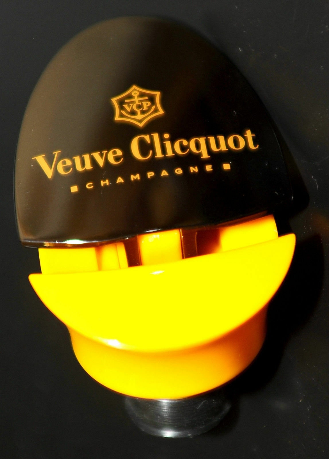 veuve-clicquot-click-champagne-stopper-fizz-saver-bouchon-etsy-sweden