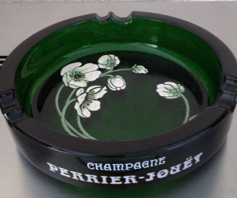 Download Perrier Jouet Champagne Belle Epoque Green Glass Cigar Ashtray Used Vgc Collectibles Tobacciana Delage Com Br