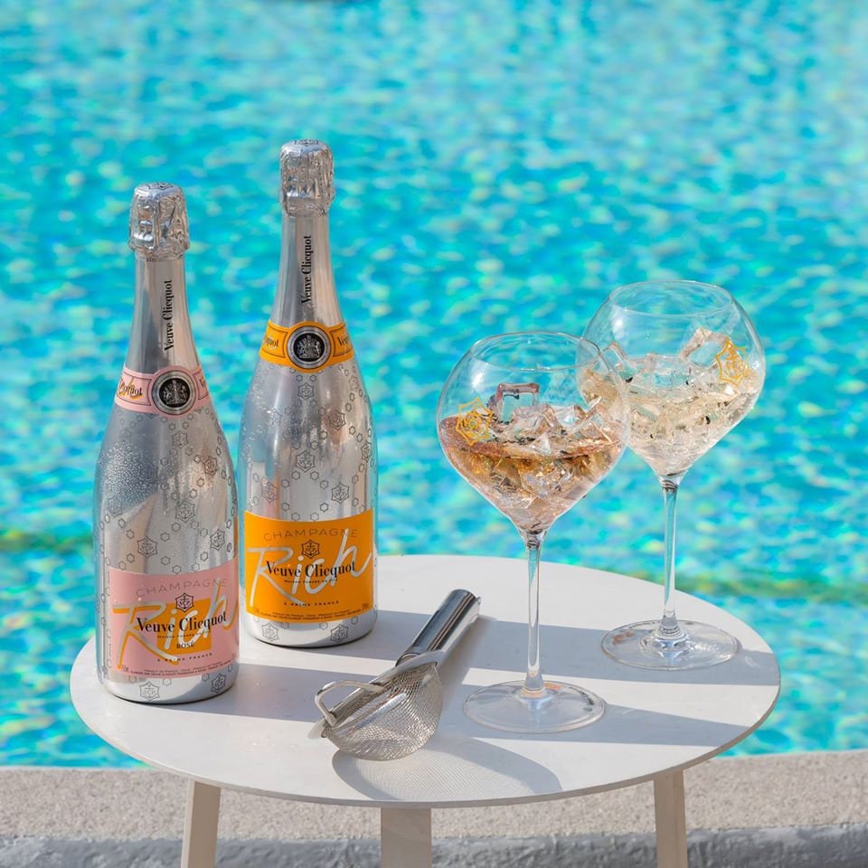 2 X Veuve Clicquot Champagne RICH Acrylic Tasting Flutes Glasses 